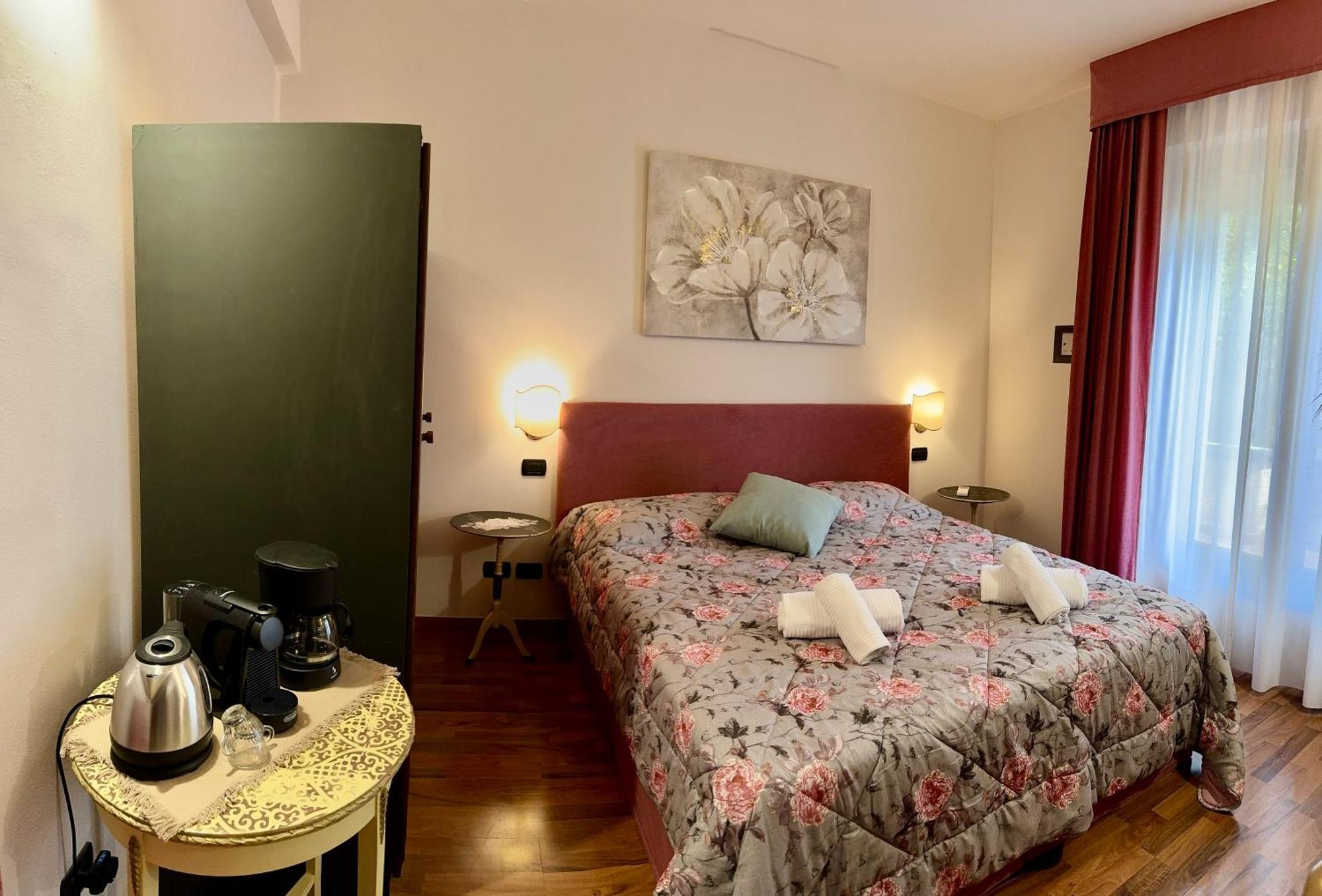 Welcome Traveller Frida'S Rooms Каприно-Веронезе Экстерьер фото
