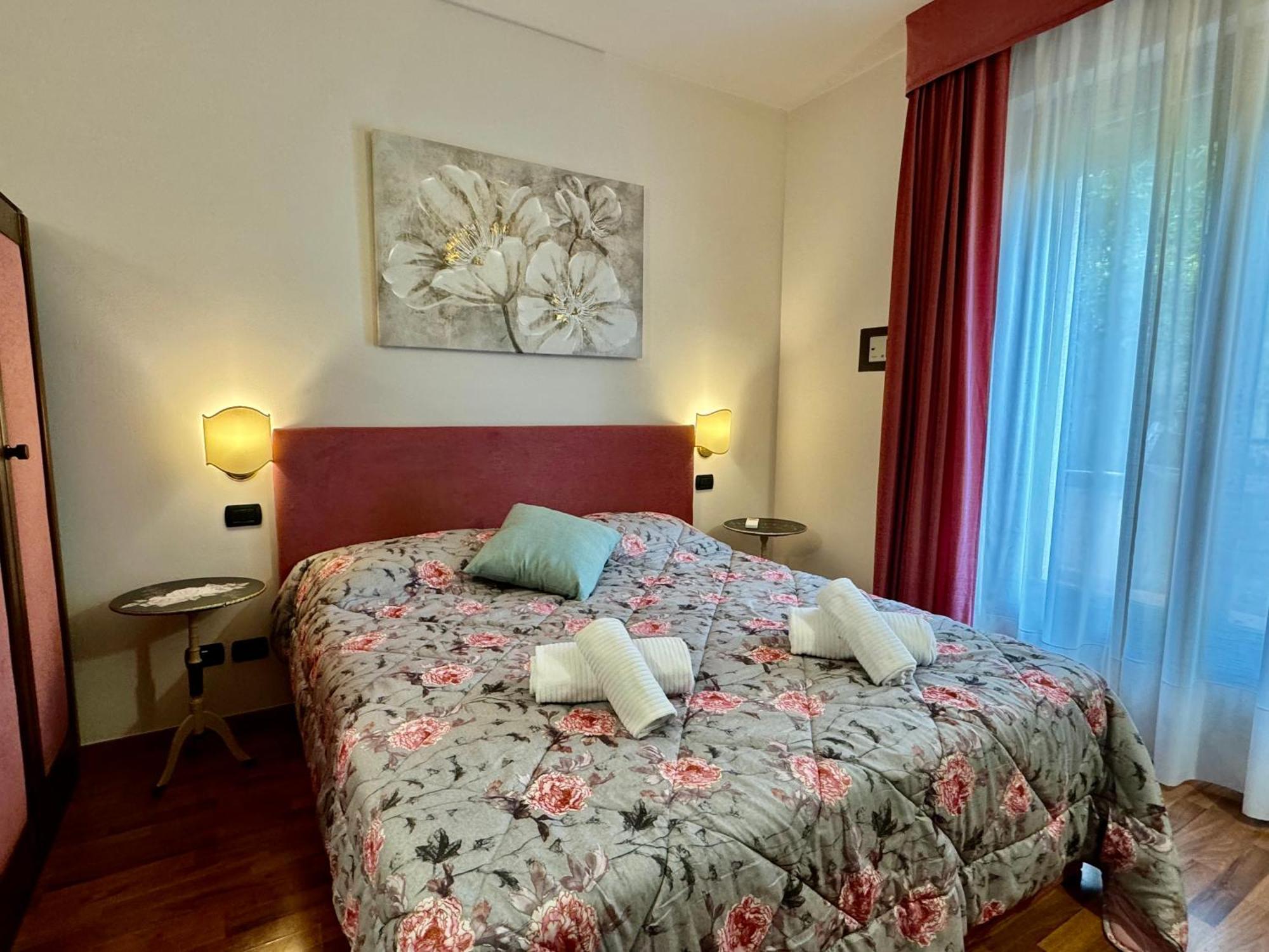 Welcome Traveller Frida'S Rooms Каприно-Веронезе Экстерьер фото