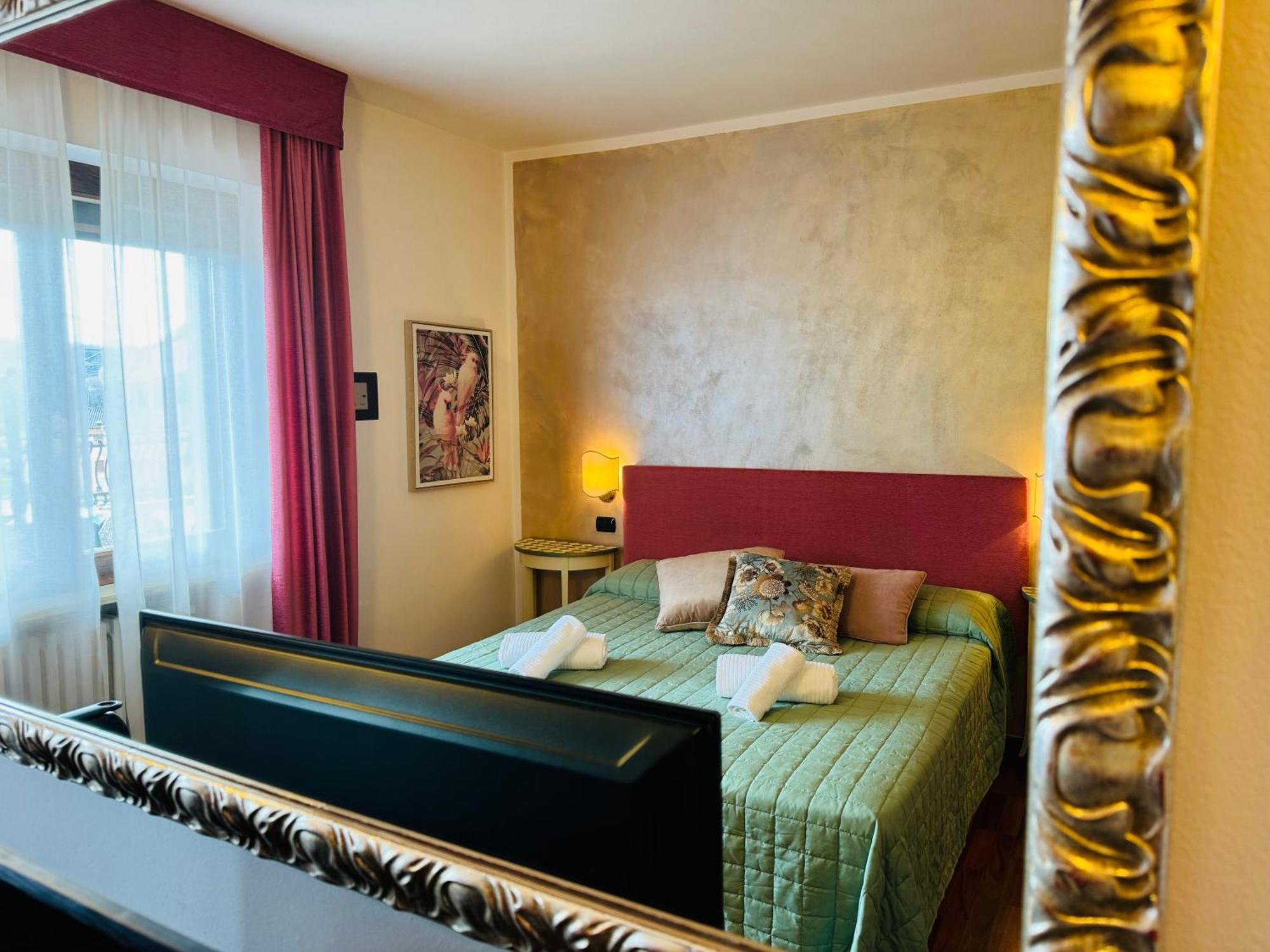 Welcome Traveller Frida'S Rooms Каприно-Веронезе Экстерьер фото