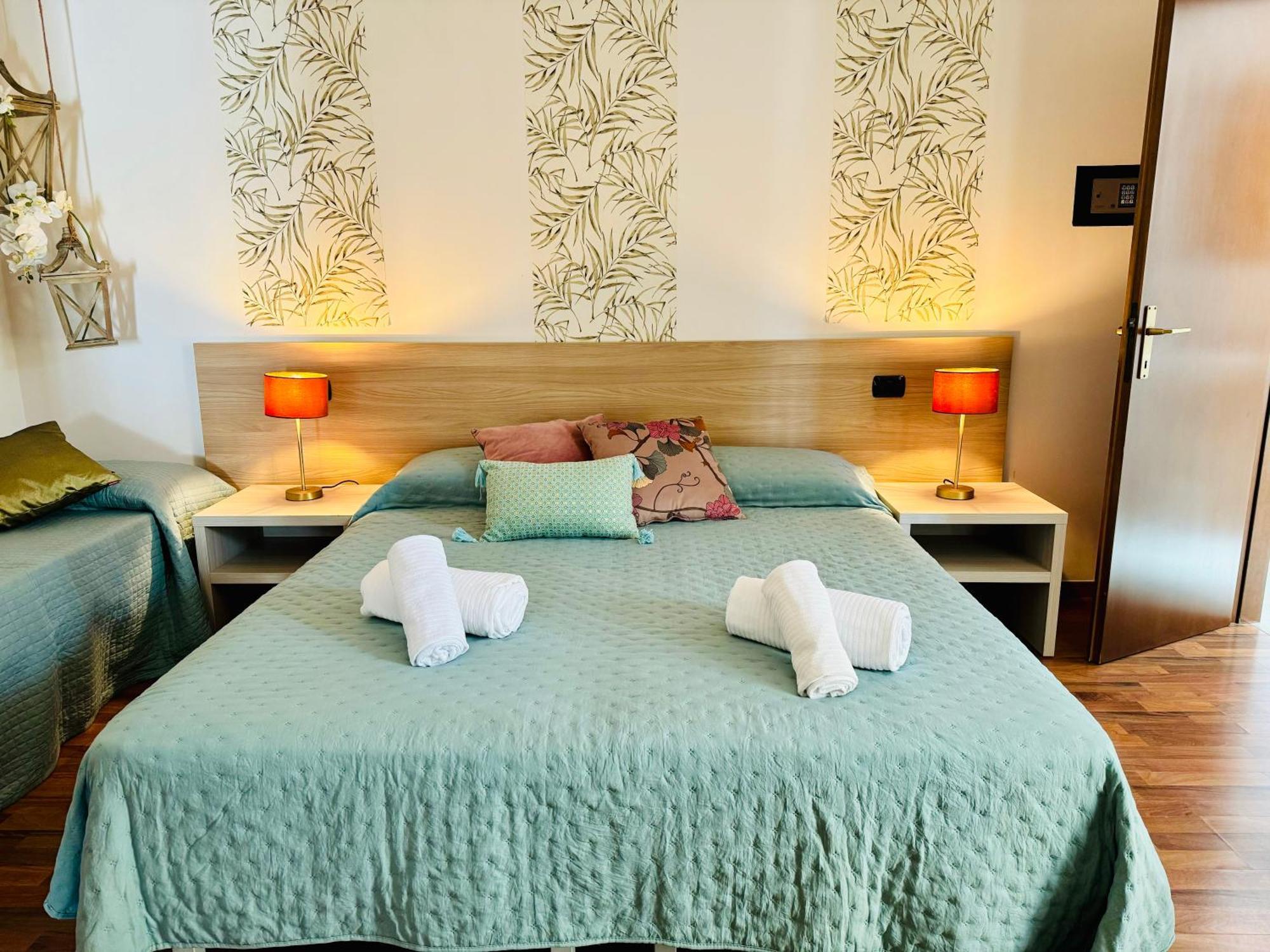 Welcome Traveller Frida'S Rooms Каприно-Веронезе Экстерьер фото